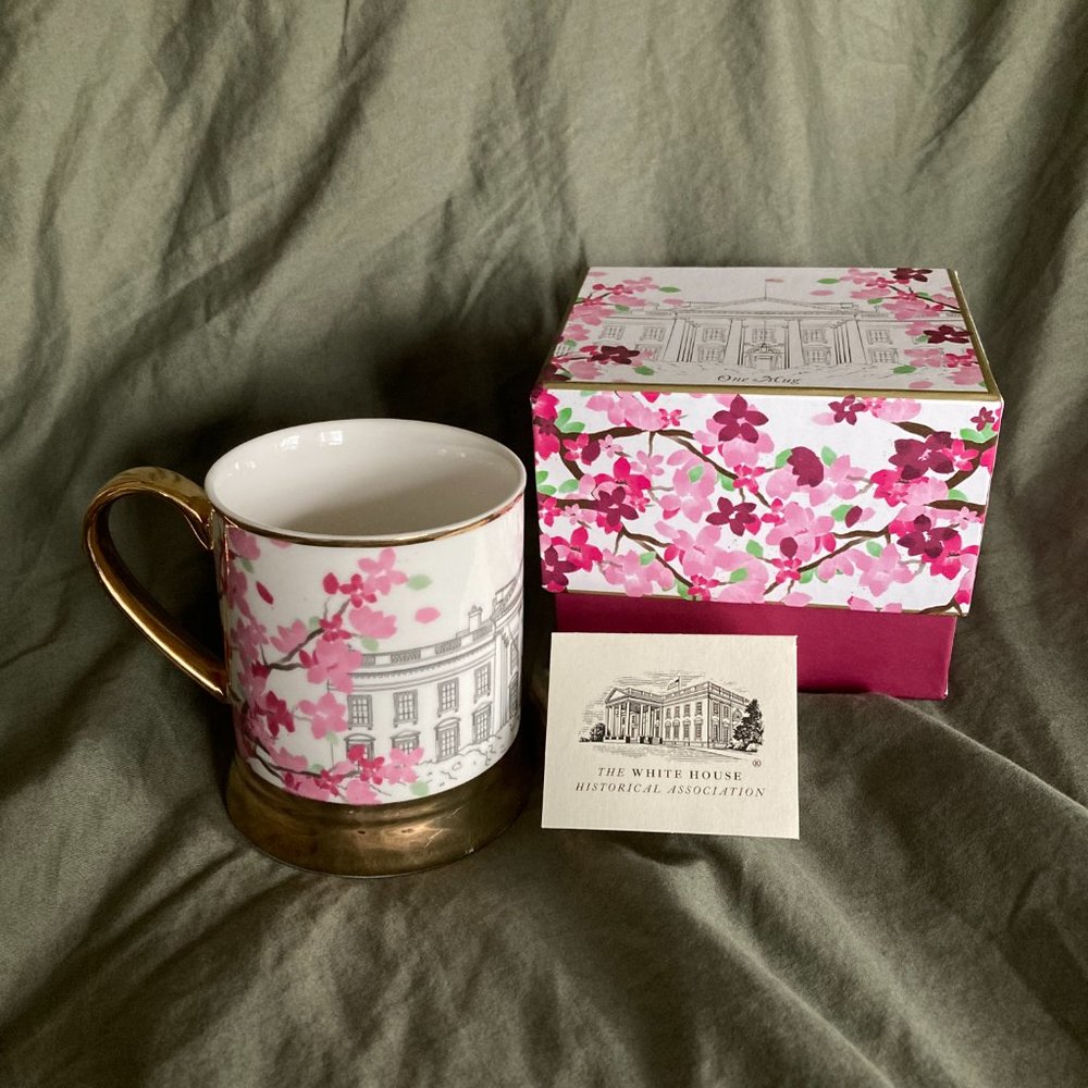 Cherry Blossoms & White House coffee / tea mug; gold pink white NEW